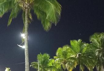 Edif  cio Cannes AP 16A allows 18 year olds to book a room