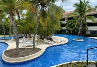 Tower Suite Hotel Coronado has Balcony rooms