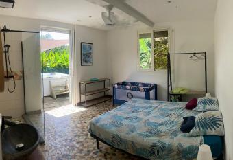 Studio 42 has Balcony rooms