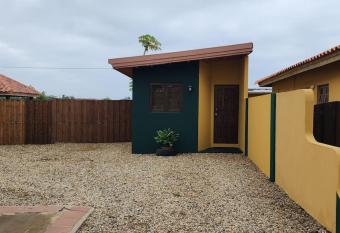 Apto Monta  a 220 Noord Aruba allows 18 year olds to book a room