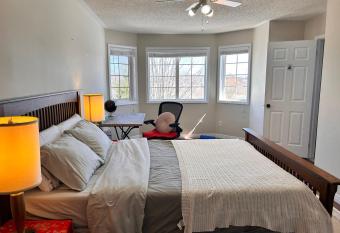                                              4 has rooms with a private hot tub