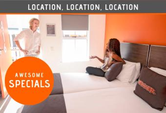 Never at Home Green Point allows 18 year olds to book a room