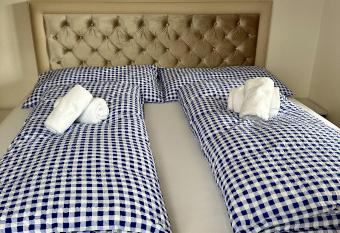 Haus Christania, Obergeschoss, Unterb  ch Wallis has Balcony rooms