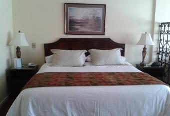 Hotel Chagall has rooms with a private hot tub