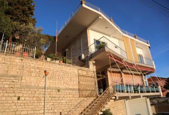 Pamja e Qyteteve has Balcony rooms