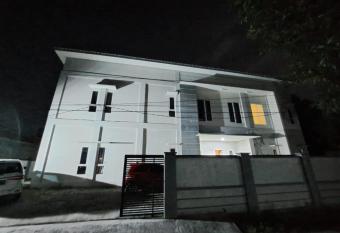 OYO 93870 Damai Guest House Cirebon allows 18 year olds to book a room