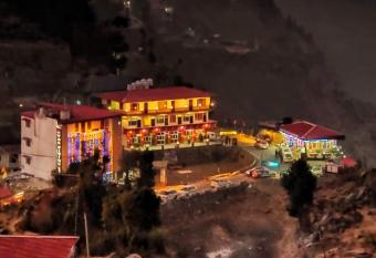 Hotel Himalaya View - Dhanaulti has Balcony rooms