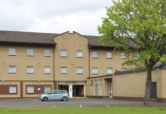 Cairn Hotel allows 18 year olds to book a room