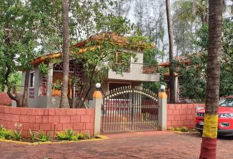 Dev Villa has Balcony rooms