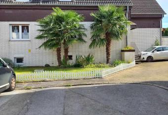 Zwei-Zimmer-Appartement Essen allows 18 year olds to book a room