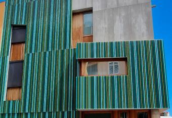 SAHERA HOTEL Boutique allows 18 year olds to book a room