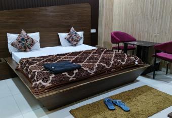 Swastik Vatika has Balcony rooms