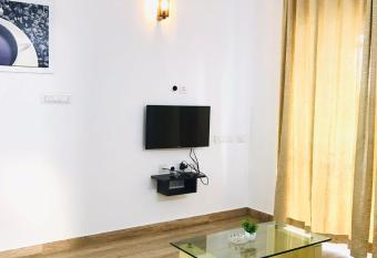 Melvet Residency has Balcony rooms