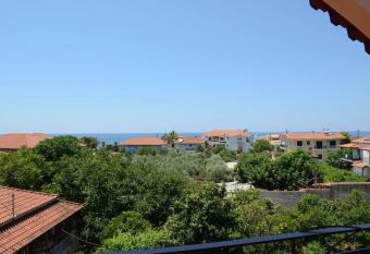 Dimitra s Loft House has Balcony rooms