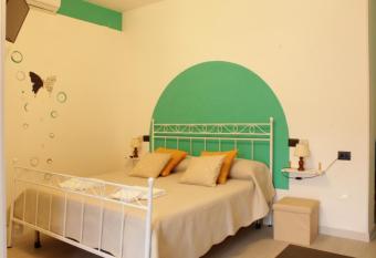 Maya guest house allows 18 year olds to book a room