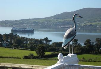 Seaview Guesthouse allows 18 year olds to book a room