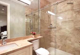 (null) has Balcony rooms