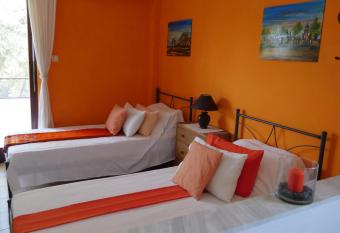 Helios Rhodos Apartments 1 has Balcony rooms