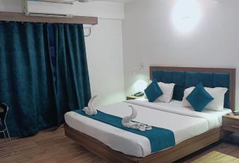 CT ROOMS by CLOVETREE has Balcony rooms