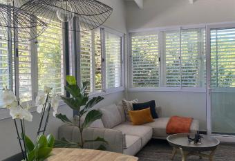 The Oak Suite - 7 on Murray Historic Stellenbosch allows 18 year olds to book a room