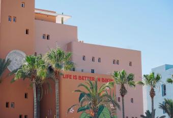 Bikini Island & Mountain Hotel Es Trenc -Adults only- allows 18 year olds to book a room