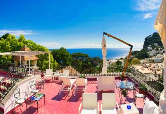 Villa Silia has Balcony rooms