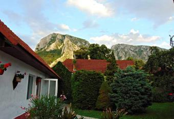 Vigh vend  gh  z has Balcony rooms