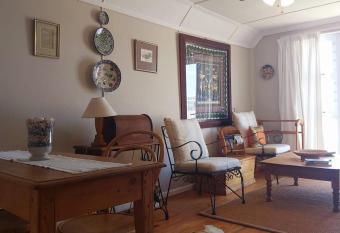 Whales, Waves and Walks - Beach Cottage allows 18 year olds to book a room