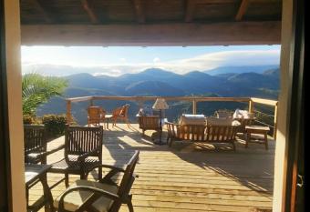 Finca Rural en Coripe allows 18 year olds to book a room