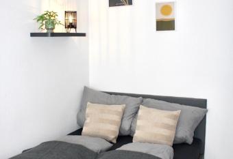 Moderne 1-Zimmer Wohnung mit bester Anbindung zur Veltins-Arena has Balcony rooms