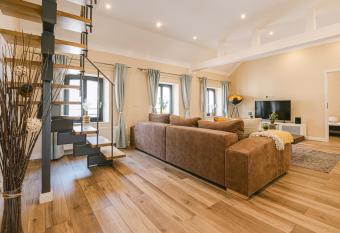 BW5 - Luxurious three bedroom apartment - 110qm - AC has Balcony rooms