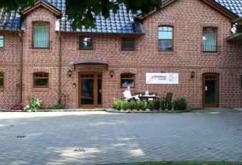 G  stehaus Fraune allows 18 year olds to book a room