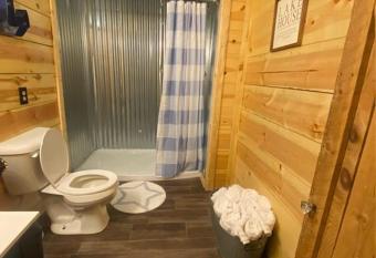 Bald rock cabin has Balcony rooms