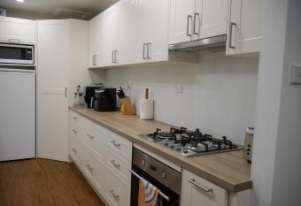 Easy Life in Picton has Balcony rooms