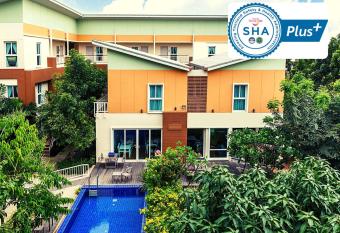 U Tiny Boutique Hotel Suvarnabhumi Bangkok - SHA Plus has Balcony rooms