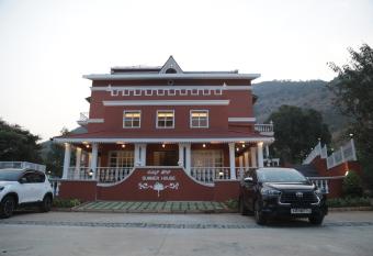 Summer House Nandi Foothills has Balcony rooms