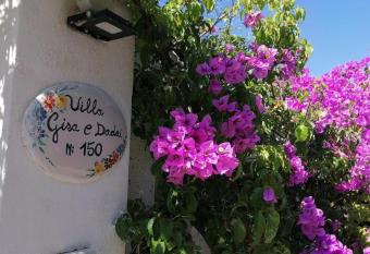VILLA GISA e DADAY has Balcony rooms