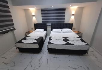 Olive Hotel has Balcony rooms