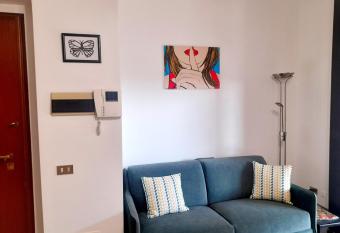 La casa delle farfalle has Balcony rooms