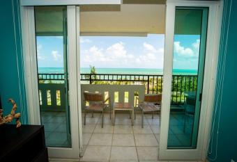 Enchanted Jewel 9 Beachfront Pool allows 18 year olds to book a room