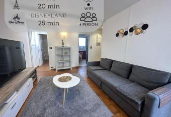 Appartement 1 chambre, 1 sejour, 4 personnes, Proche JO-2024, Paris et Disneyland allows 18 year olds to book a room
