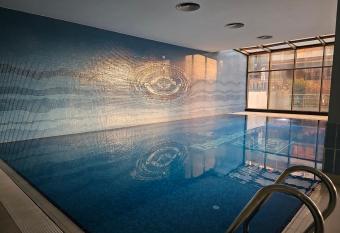 Taksim Perfect Residence Pool Sauna Access has rooms with a private hot tub
