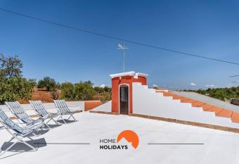 #223 Rural Holiday Home Tranquility in Algarve has Balcony rooms