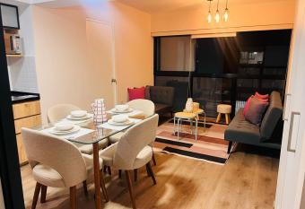 M2 #13 - DPTO 2 dorm - Frente Embajada USA has rooms with a private hot tub