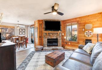 Swiss Mountain 1 Bedroom - Premier Unit with Patio condo has Balcony rooms