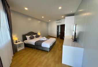 MYP Cherngtalay allows 18 year olds to book a room