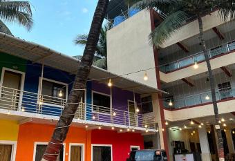Flamingo Resort has Balcony rooms