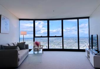 Horizon Haven with Panorama view has rooms with a private hot tub