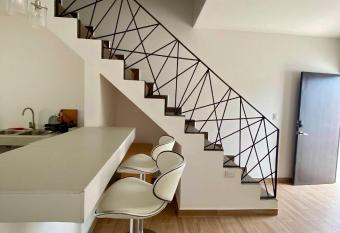 Departamento Oc  ano allows 18 year olds to book a room