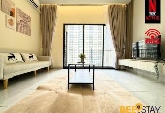 Youth City Residence in Nilai Family Suite for 6PAX 10 min to INTI College has Balcony rooms
